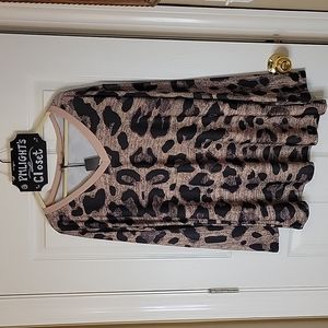 Lily by Firmiana Blouse Large Animal Print Tan Brown new